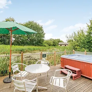  Holiday park Oakwood United Kingdom