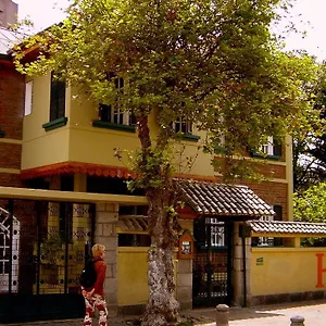 Cayman 3*, Quito Ekwador
