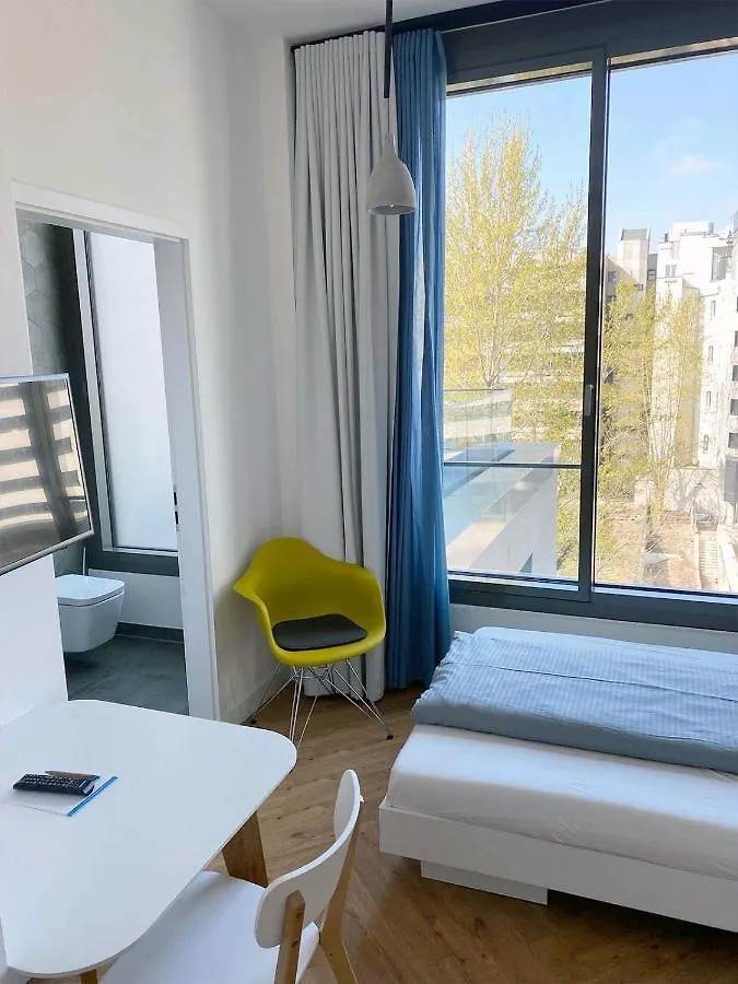 Smartments Berlin City West 3*,  독일